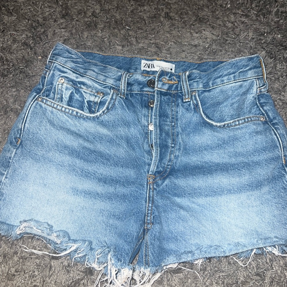 ZARA- High Waisted Shorts